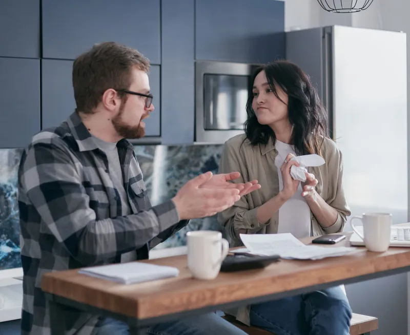 Splitting the Tab on Real Life: How Long-Term Homestay Guests Handle Shared Expenses Without Wrecking the Vibe